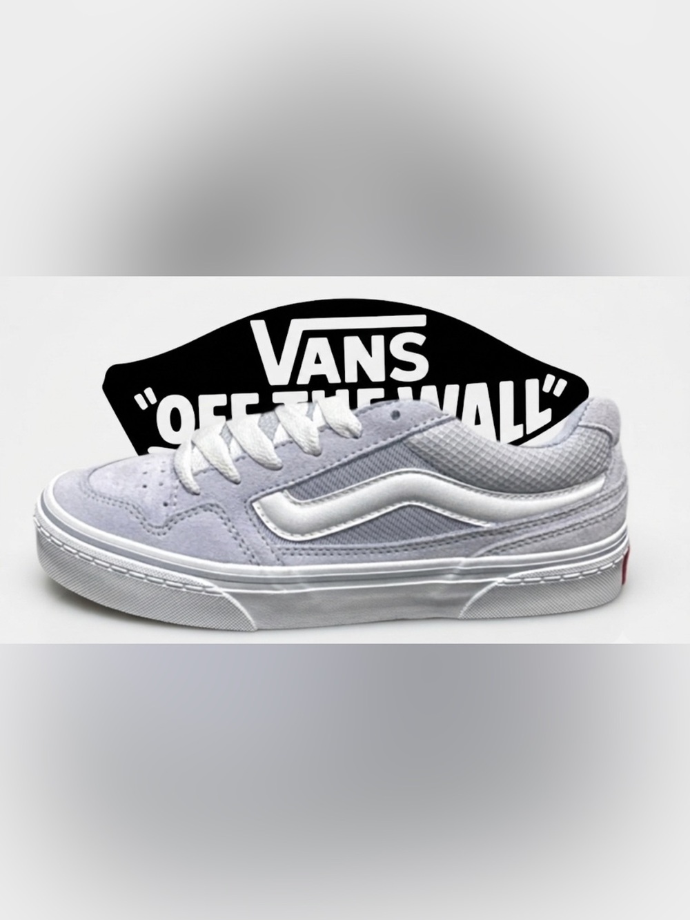 New authentic Vans suede signature sneakers sz woman’s 6 Display